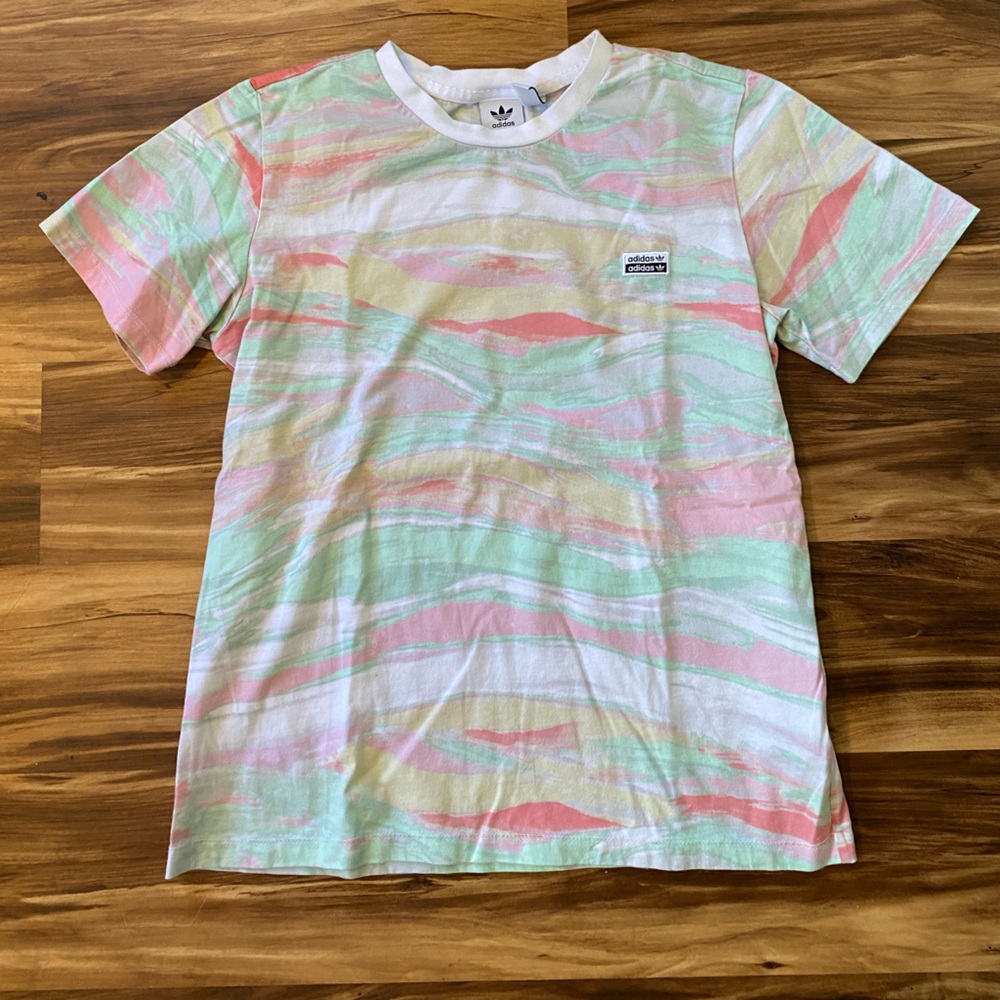 Unisex Adidas youth large T-shirt